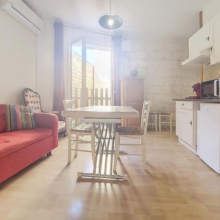 Studio Climatise Corps Saints Apartment อาวีญง ภายนอก รูปภาพ