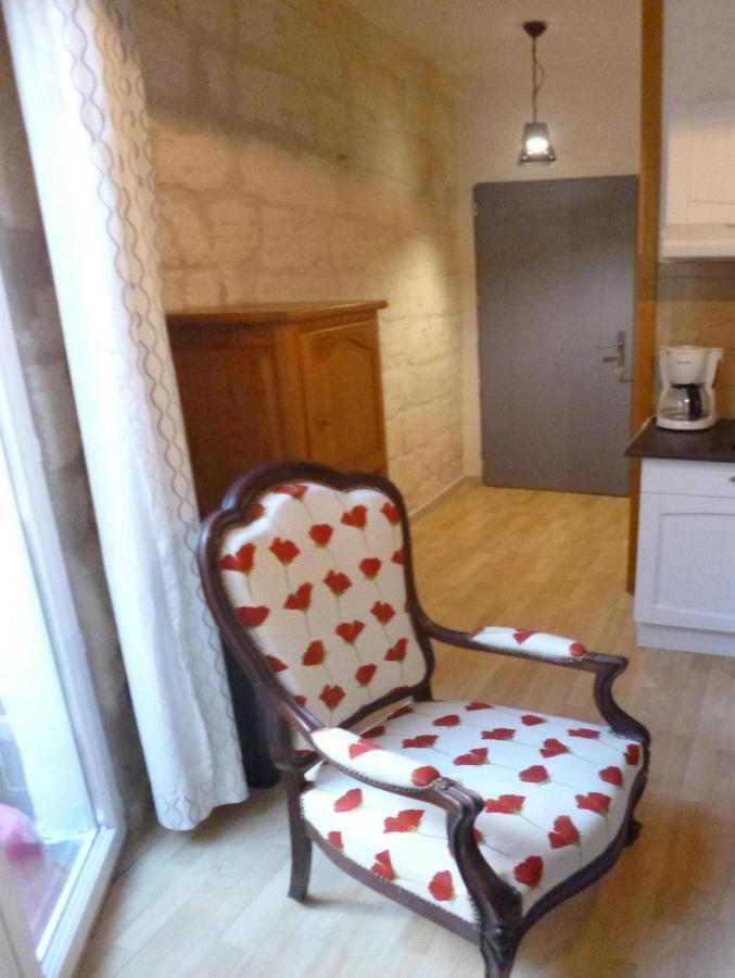 Studio Climatise Corps Saints Apartment อาวีญง ภายนอก รูปภาพ