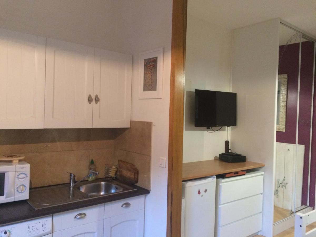 Studio Climatise Corps Saints Apartment อาวีญง ภายนอก รูปภาพ