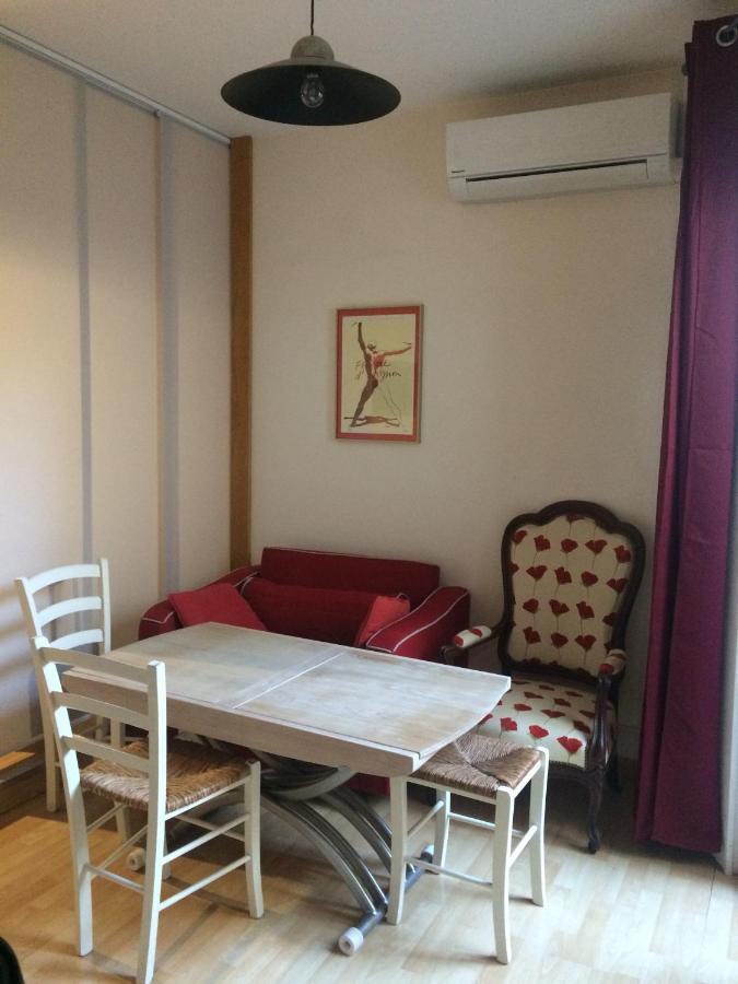 Studio Climatise Corps Saints Apartment อาวีญง ภายนอก รูปภาพ