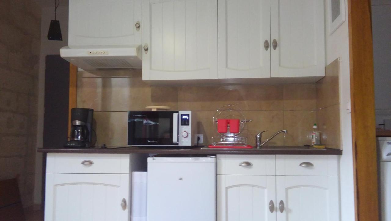 Studio Climatise Corps Saints Apartment อาวีญง ภายนอก รูปภาพ